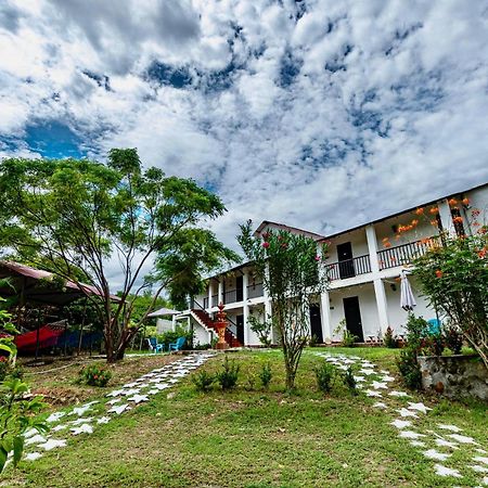Cosmos Tatacoa Hotel Villavieja Extérieur photo